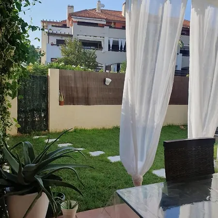 Apartamento Sara House *